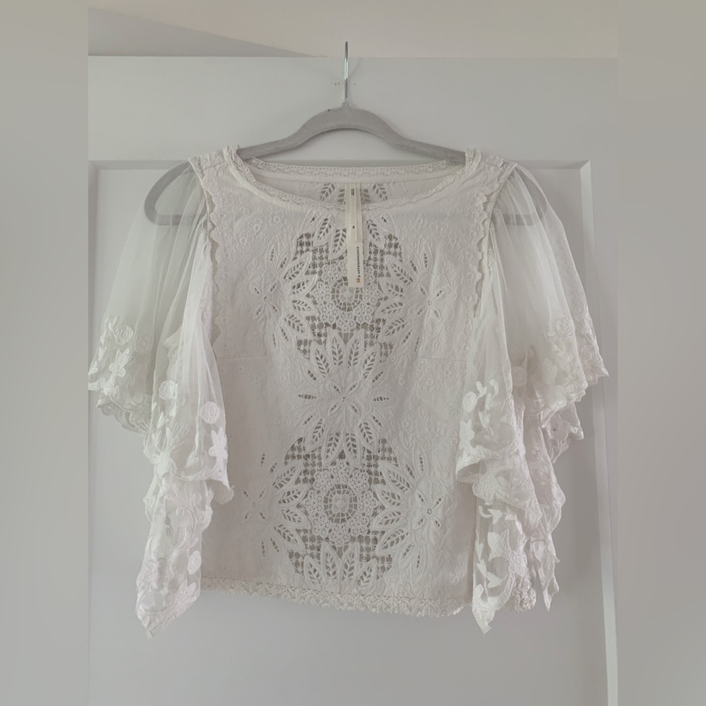 Anthropologie white lace butterfly sleeve top size xs